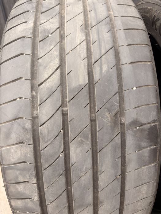 Продам комплект шин R17 225/45