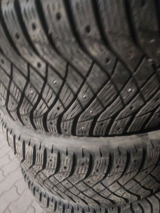 274 45 р 21 комплект зима Goodyear