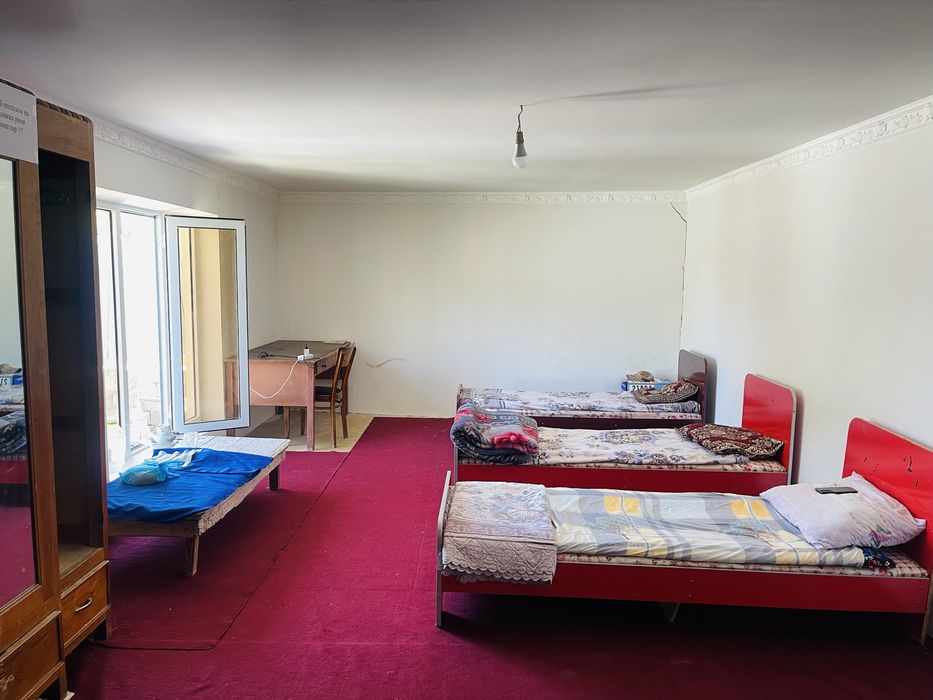 Студент абитуриент угиллар учун квартира бор