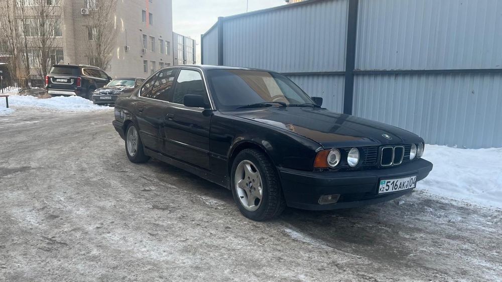 Продам БМВ е34 на ходу вложении минимальные