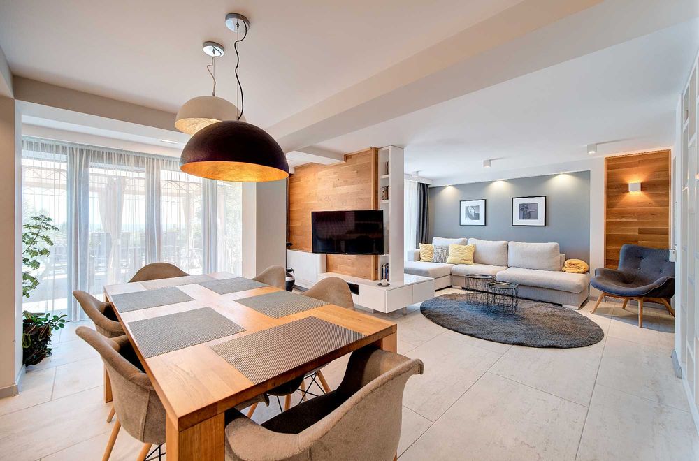 Дава се под наем Къща в Варна, Нептун - 430 кв.м за 510 € - Снимка #3