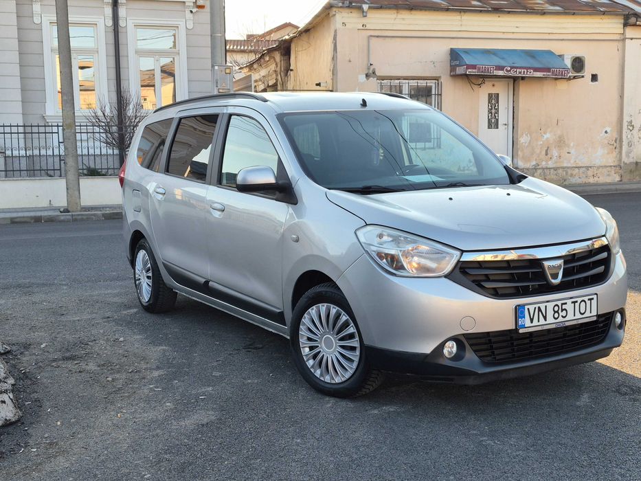 Dacia Lodgy 2013