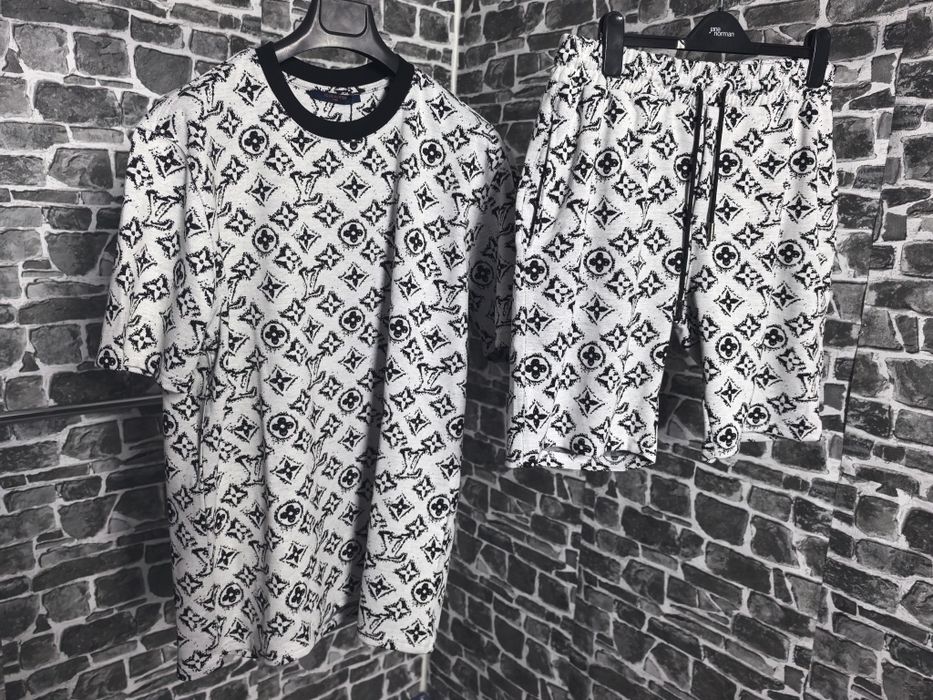 Luis Viton летен екип