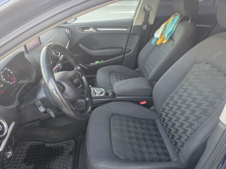 Audi A3  2015 - 2.0 /150CP Manuala