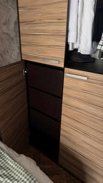 Шкаф плательный продам