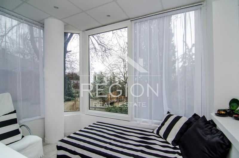 Дава се под наем Тристаен апартамент в Варна, Бриз - 100 кв.м за 850 € - Снимка #8