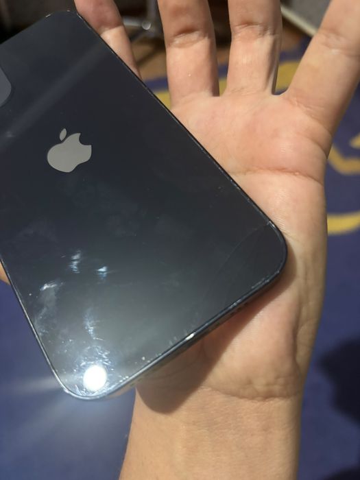 Продам IPhone 12  128 гиг память