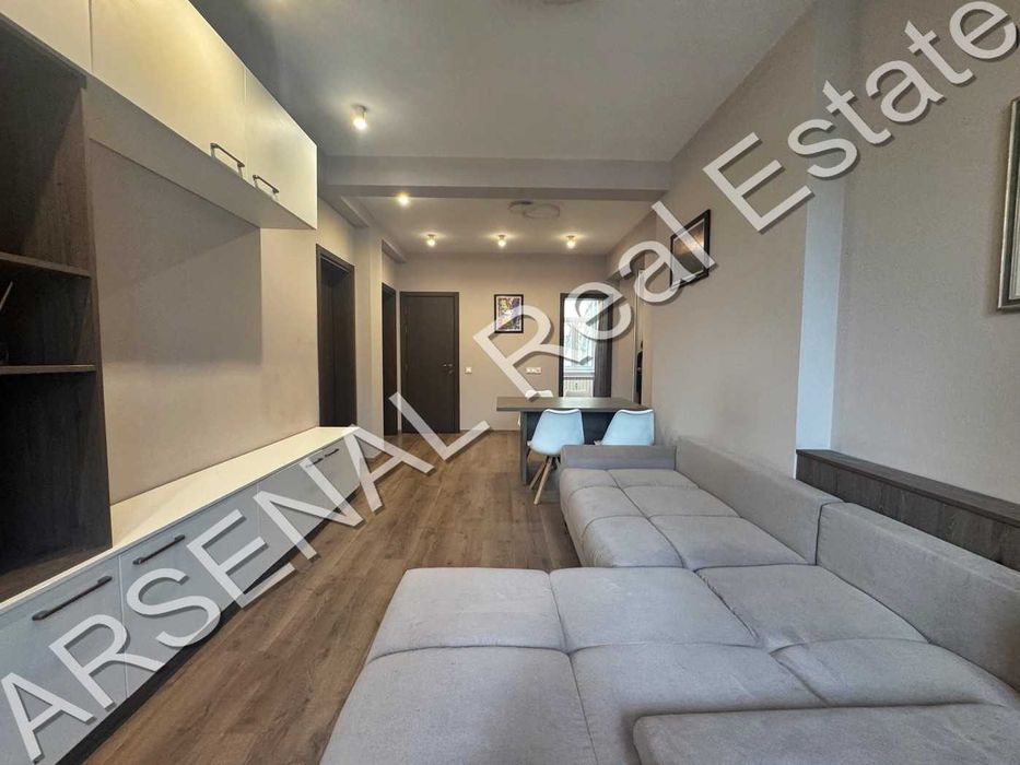 Дава се под наем Тристаен апартамент в София, Център - 100 кв.м за 1047.03 € - Снимка #7