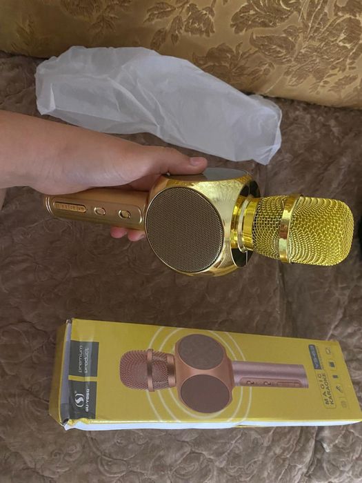 Продам микрофон.