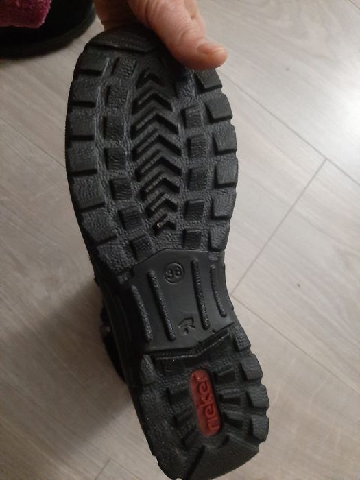 Ghete rieker piele intoarsa impermeabila. Noi. 300. Nr 38