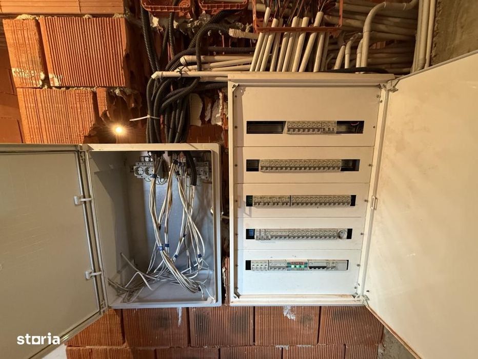 Casa de vanzare in Betfia, cu 6 camere, la rosu, Bihor,Gaminvest,V4469