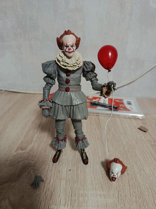 Пеннивайза neca фигурка