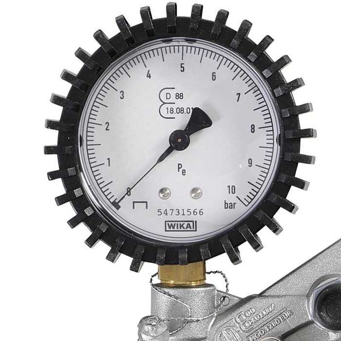 Pistol aer cu  MANOMETRU WIKA
