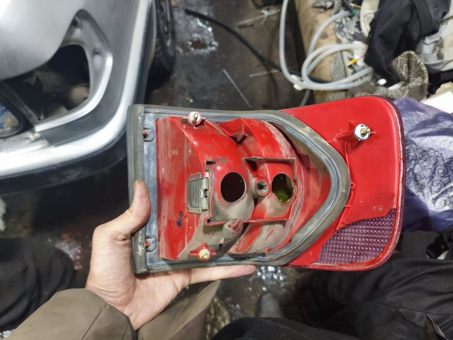 Задние Ауди 80 б4