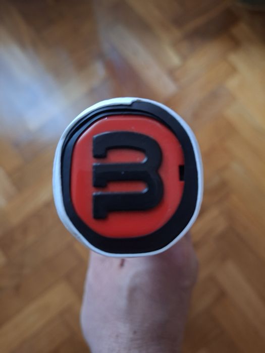 Wilson  Blade  100 V8