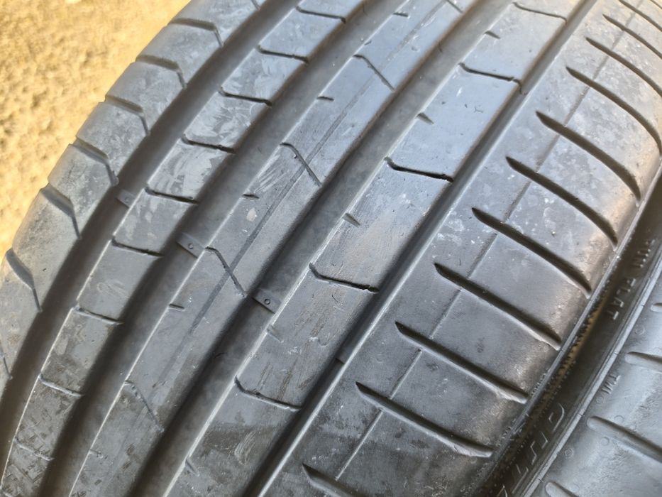 225/40/19" 2бр Pirelli p zero Rft, dot3520,7mm