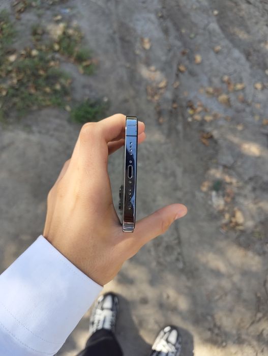 Продам айфон 12про Макс