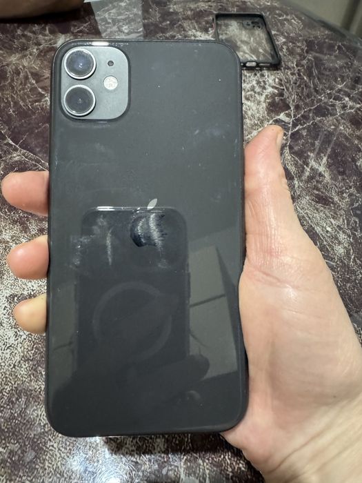 Продам Apple Iphone 11 64