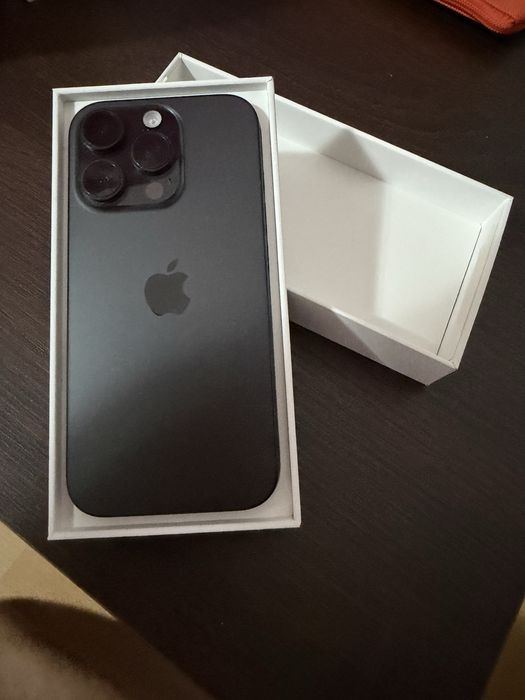Vand Iphone 16 Pro Black