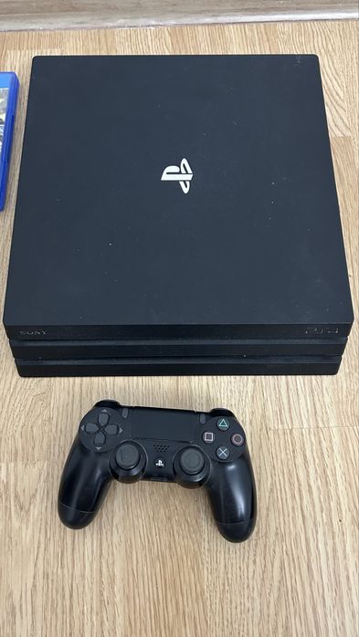 продаю ps4 pro на 1ТБ