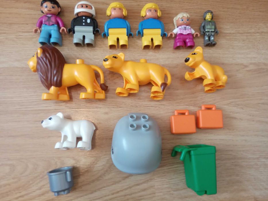 Lego Duplo lot de minifigurine, animale si masinute/vehicule
