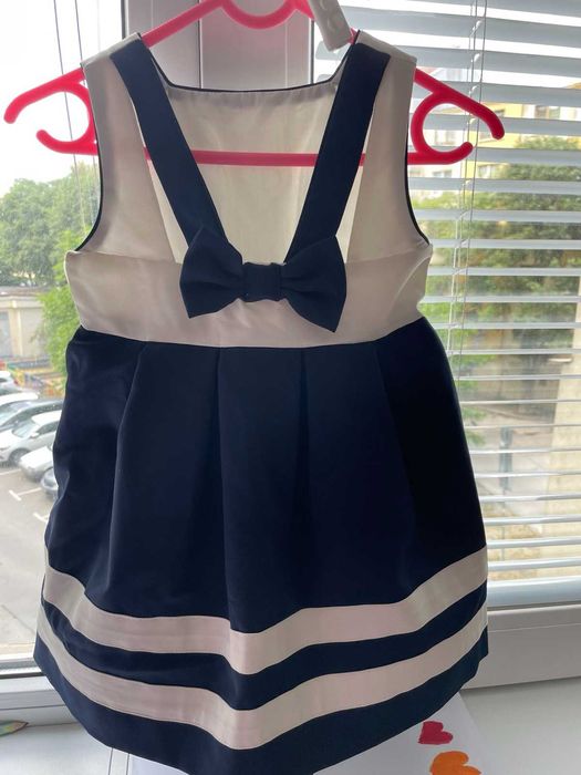 Прекрасна рокля за повод