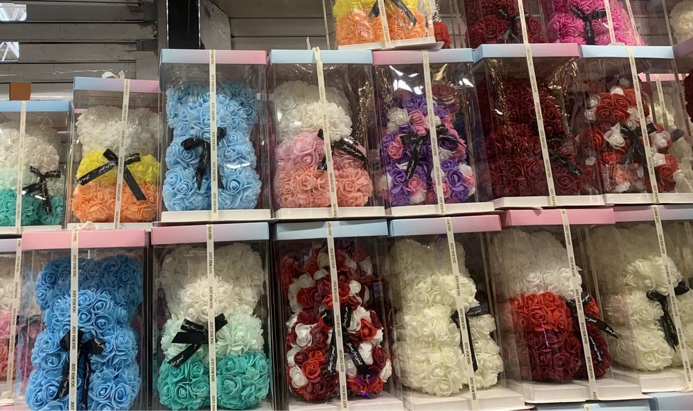 Papusa printesa si Ursuletii decorati cu trandafiri din spuma