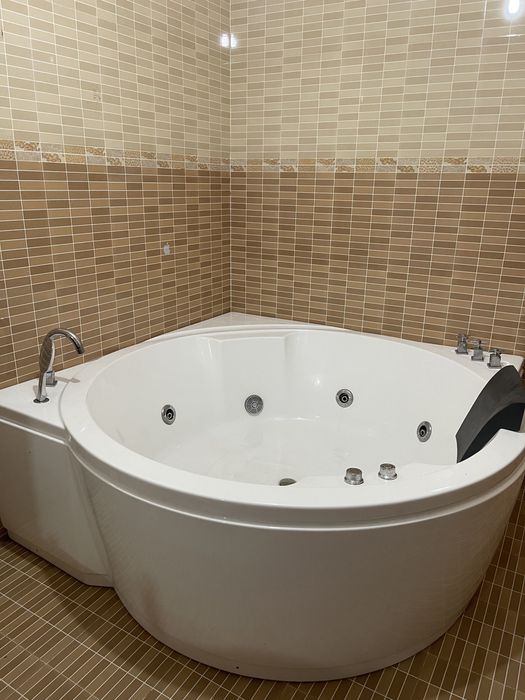 Джакузи для ванны