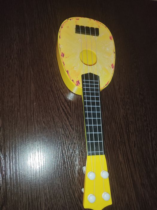 Укулеле и пружинка