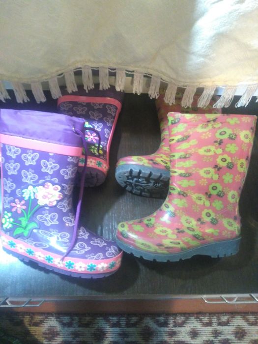 Детская ботинки  на весну и осень.