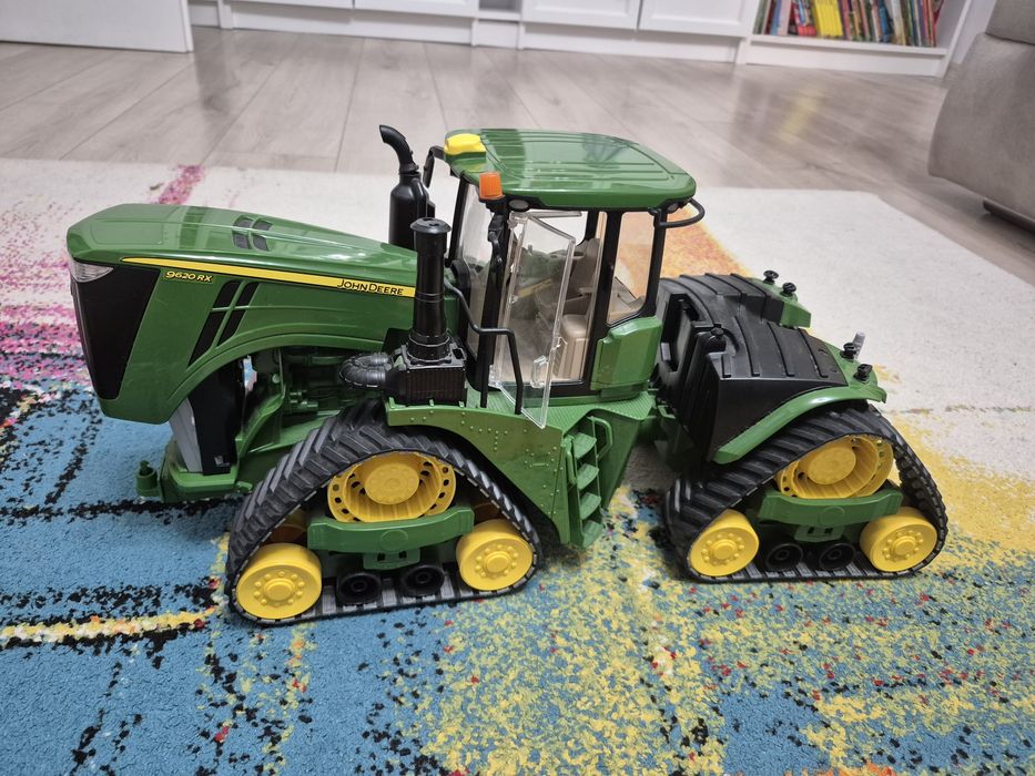 Pachet Tractor John Deere 9620RX , Remorcă  FLIEGL- Bruder 2203. Excavator JCB - Bruder 2454
