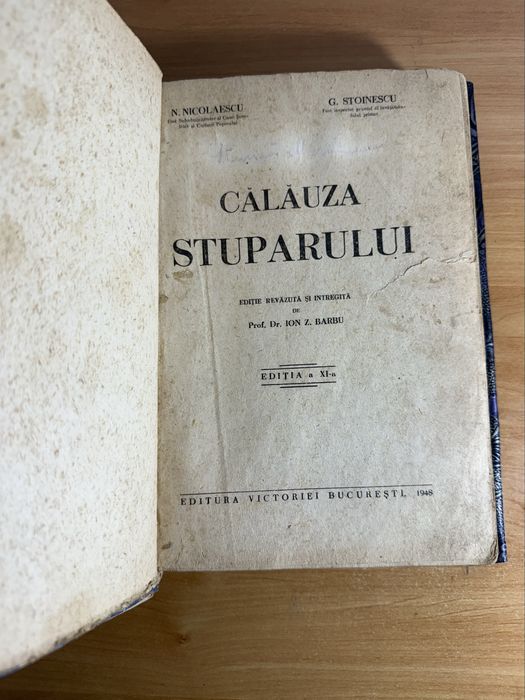 Carte veche 1948 – Călăuza Stuparului