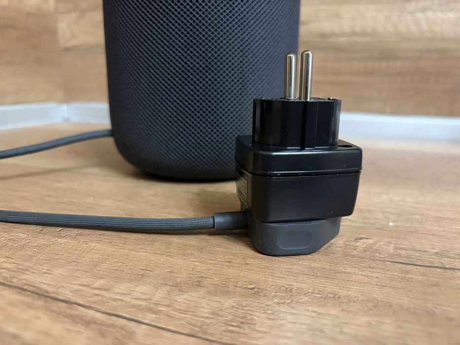 Apple Homepod (Gen 1)