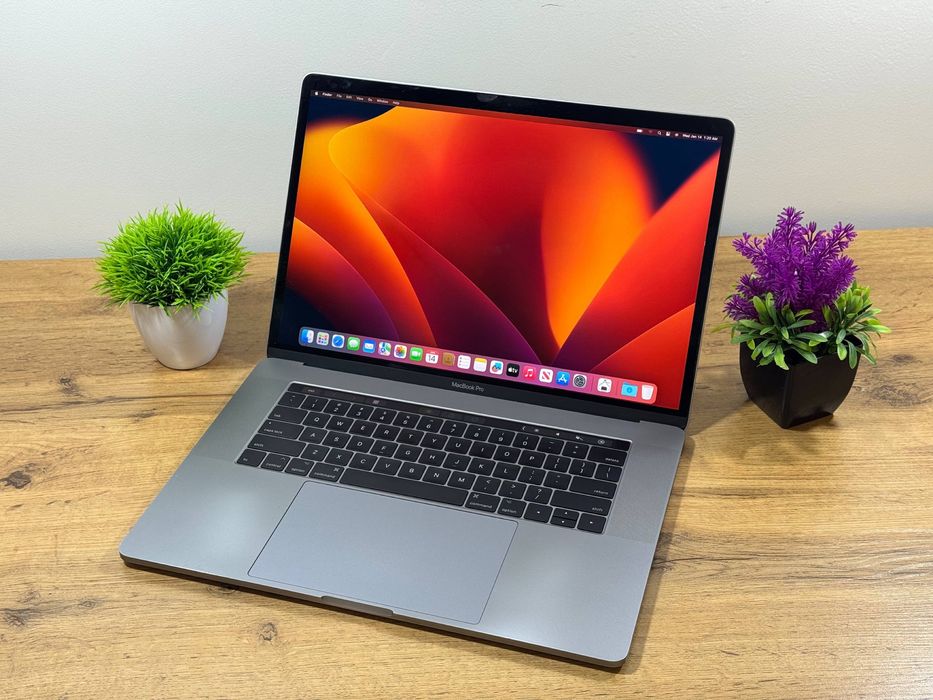 Macbook pro 16 i7 16ozu 512ssd Radeon graphics