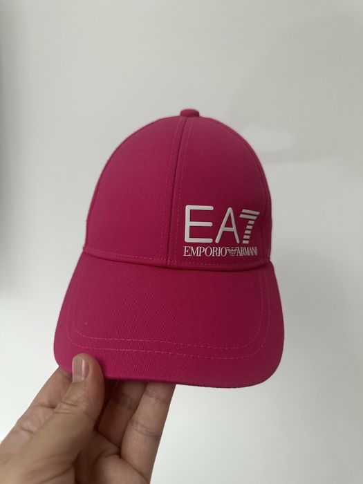 Женская бейсболка Armani EA7 . Лето.