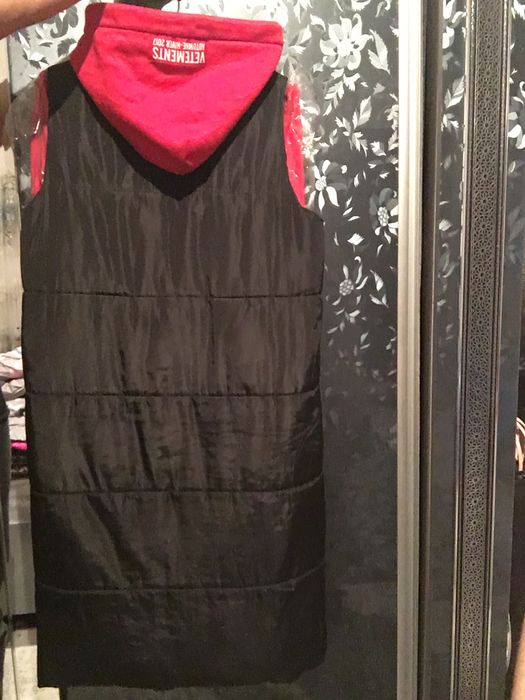 Ayollar kurtkasi razmer  M