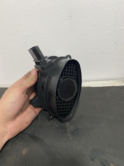 Debitmetru aer BMW X3 E83 3.0d 2.0d 150cp 204cp 211cp 7788744