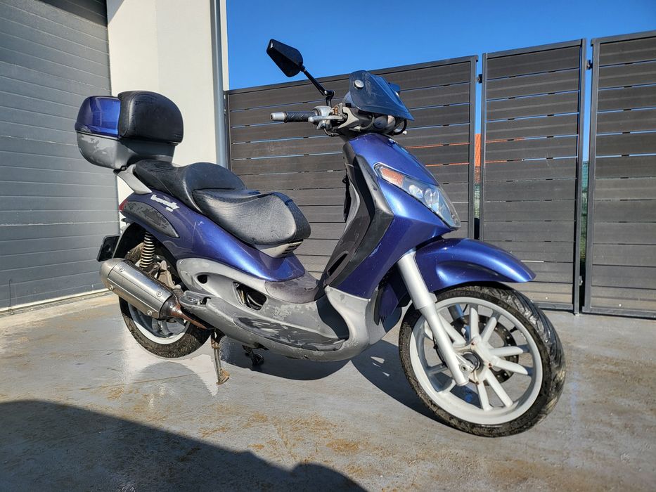 Piaggio Beverly 200 , 2 bucăți, citiți toata descrierea.