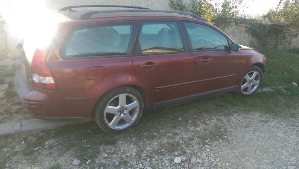 волво v50 1.8 само на части volvo v50 1.8