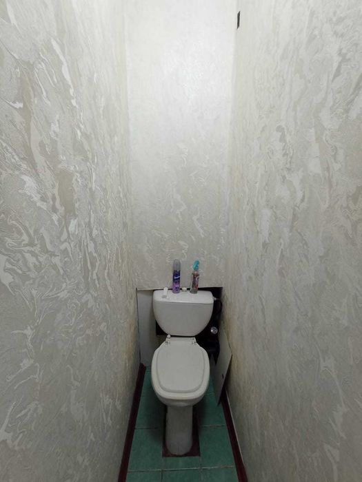 Продам 2 комн. квартиру в Уральске