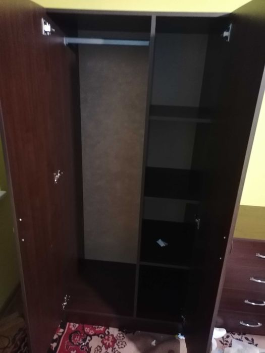 2 криле гардероб скрийн и 2 шкафа