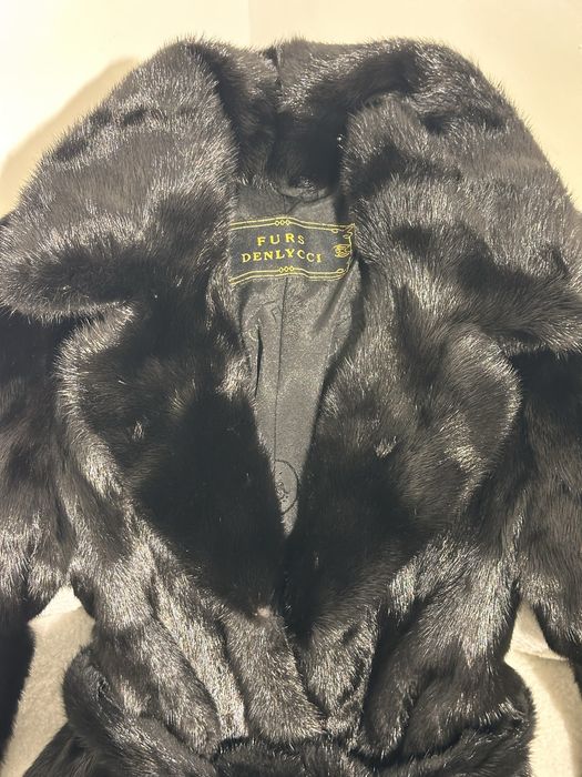 Продам норковую шубу