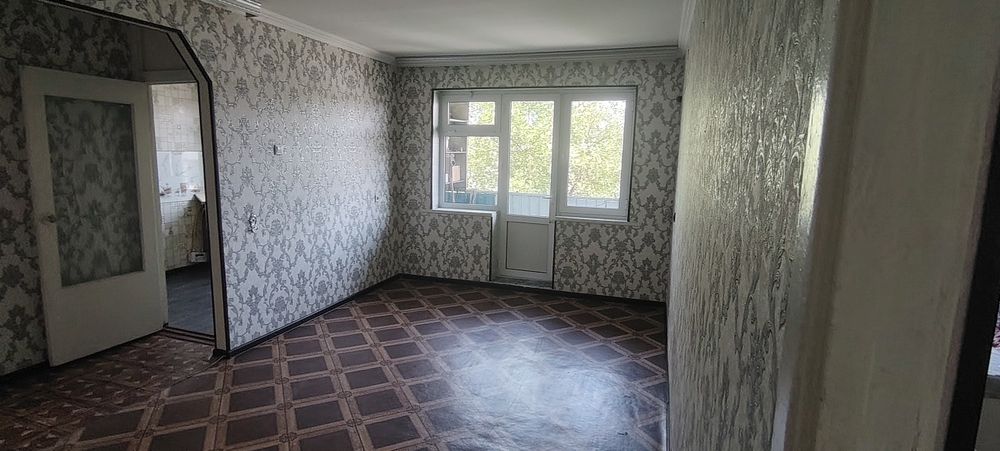 Киргилида 2 хонали квартира сотилади 4 этаж
