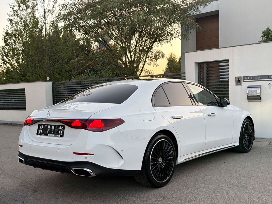 Mercedes-Benz E AMG / SUPERSCREEN / Night Pack / Garantie