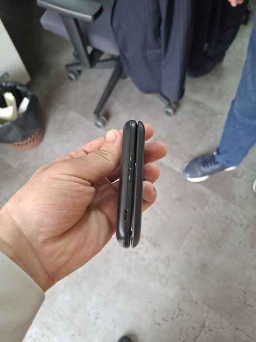 SAMSUNG GUSTO 3 telefoni