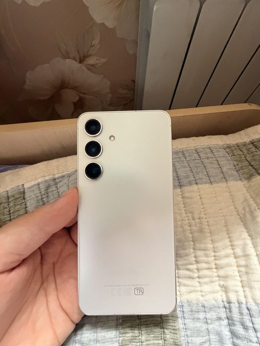 Samsung S24