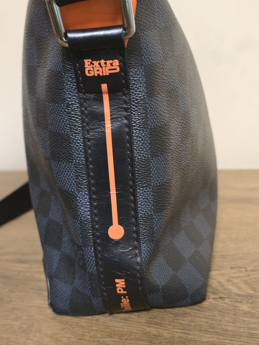 Louis Vuitton Limited Edition оригинална унисекс чанта