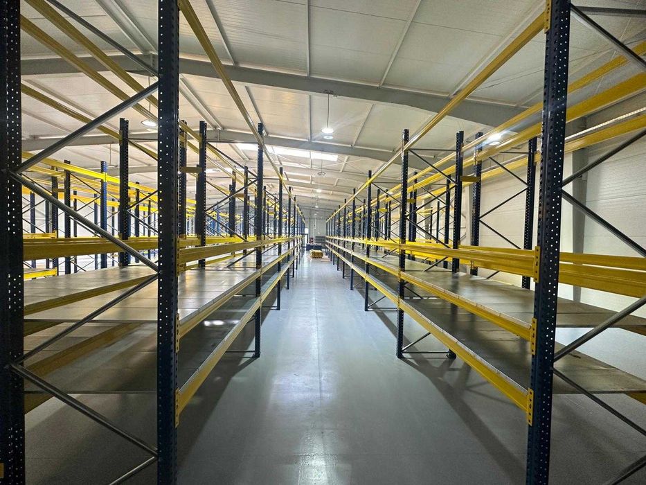 Rafturi industriale pentru depozit