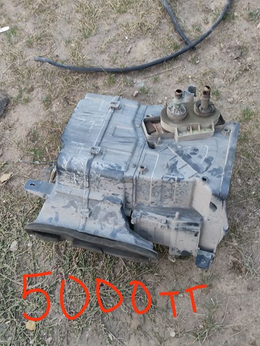 Продам на mazda cronos