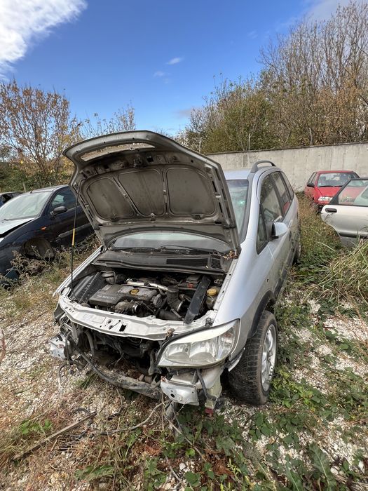 Opel Zafira НА ЧАСТИ